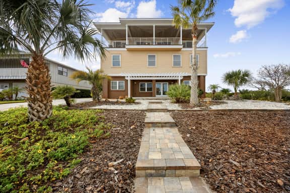845 Mary St. - Image 2
