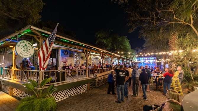 Dog-Friendly Restaurants on Amelia Island